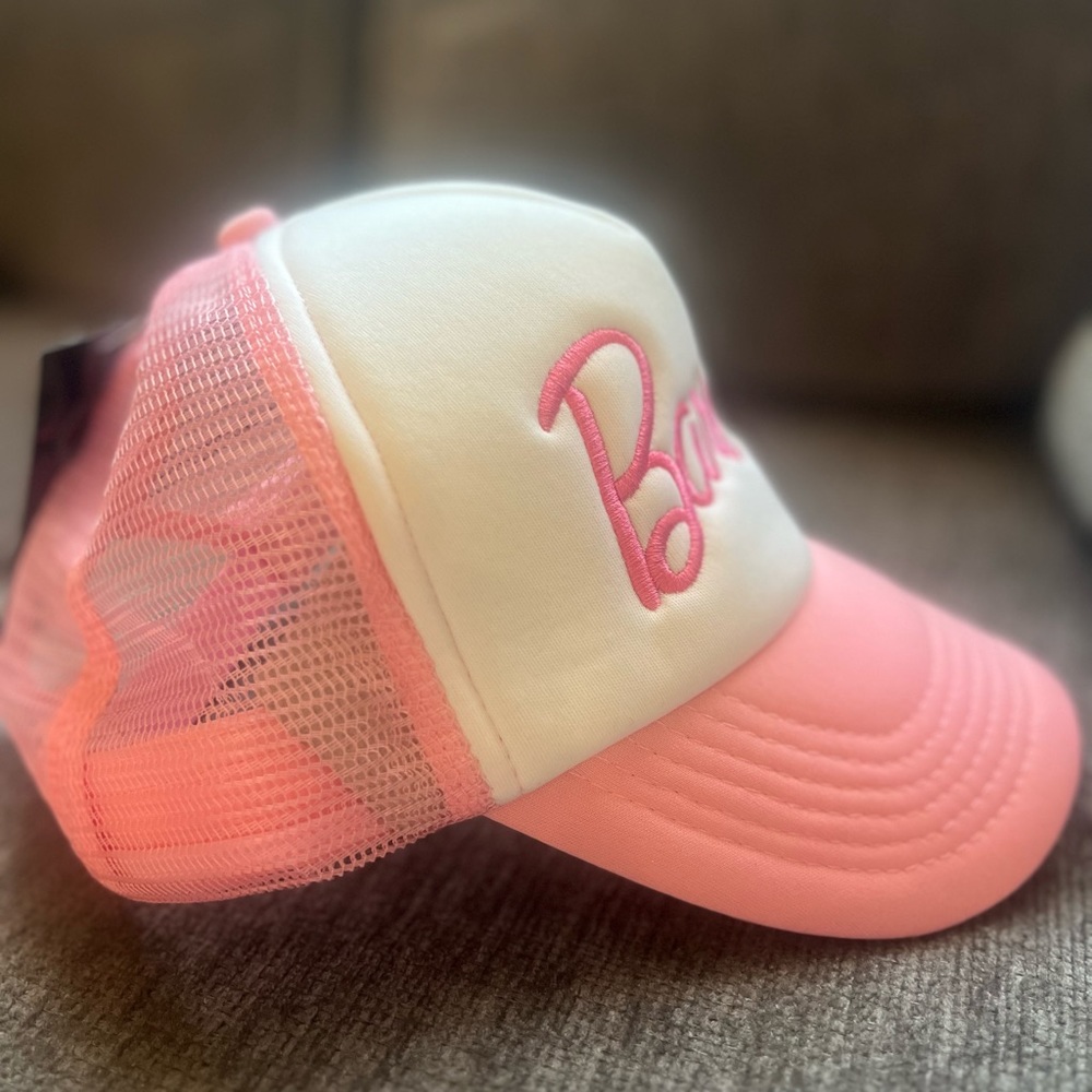 Barbie hat 💖 - Picture 2 of 4